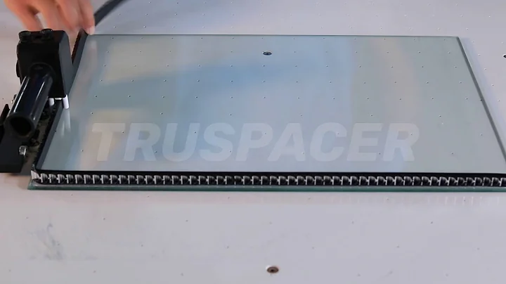 Single seal flexible warm edge spacer