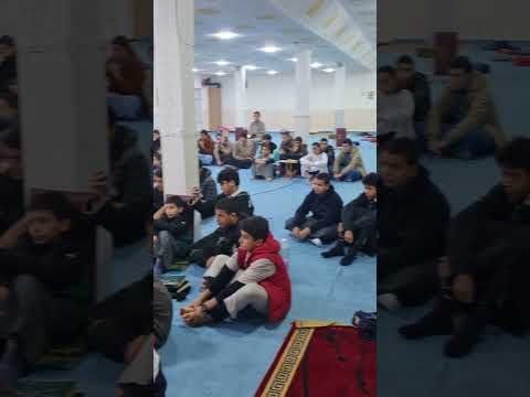 زيارة طيبة من الشيخ القارئ رياض بن حمو الجزائري حفظه الله لتلاميذ مدرستنا القرآنية