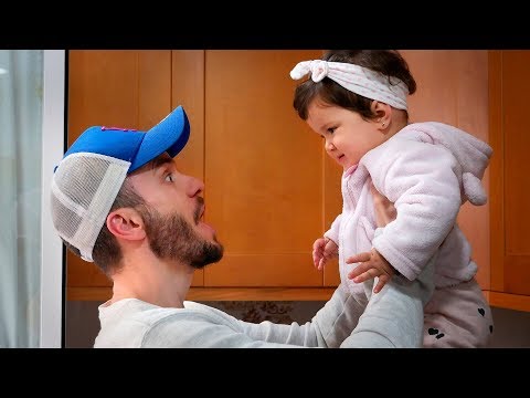 WORKOUT EXERCISES WITH 2 KIDS AT HOME!! Daily Vlog Brancoala