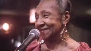 Video thumbnail of "Alberta Hunter - Handy Man (1981)"