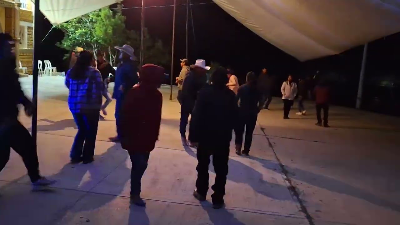 Edwin y sus teclados en Cañada De Lobo