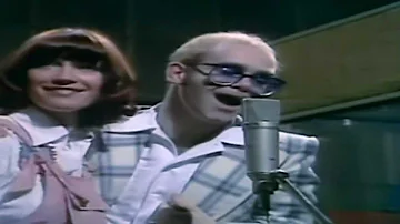Elton John and Kiki Dee - Don`t Go Breaking My Heart / Complete Version in HD