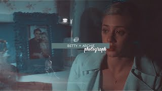Archie + Betty || Photograph
...Wait for me to come home...
Do you know the feeling when you want to vid something so badly but you dont find neither a song or even free time to do it???? That´s what happen here...... I wnted to vid them so badly, but I wasnt able to find a song thta fits them in the way I wanted to edit the vid.. and when I decided to do it, i didnt find time, so it comes late, but here it is :D
last episode was...... how can I say it? Intense... maybe just WOW????? dont know, but there happened like a thousand things I would love to speak abut but sadly I cannot write so much and I am sure you dont want to hear XD
the important point is that bughead is gone... I am not gonna lie, I kind of liked them (they were cute and all these pretty things) but how long did he wait to kiss another girl? 5 seconds maybe? I didnt expect that from you boy...... hope we have more barchie scenes now :DDD (cant wait to see them)
poor Betty, dont you thing it was too hard for her????
I almost forget!!!! This is dedicated to Sophie, I know how much she loves Barchie and she is waiting as much as I do for them to happen. love u girl!!!
► Follow my twitter: https://twitter.com/yoykonowyoulove
► Couple: Archie and Betty - Barchie -
► Fandom: Riverdale
► Coloring: LostBanshee
► Song: title
Copyright Disclaimer Under Section 107 of the Copyright Act 1976, allowance is made for fair use for purposes such as criticism, comment, news reporting, teaching, scholarship, and research. Fair use is a use permitted by copyright statute that might otherwise be infringing. Non-profit, educational or personal use tips the balance in favor of fair use Archie + Betty || Photograph