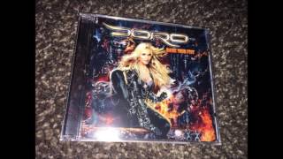 04. It Still Hurts - Doro Pesch with Lemmy Kilmister - Raise Your Fist