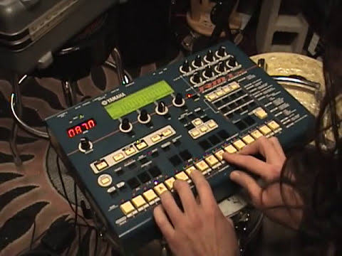 Make Beats with the Yamaha Rm1x Sequence Remixer Improv Tutorial