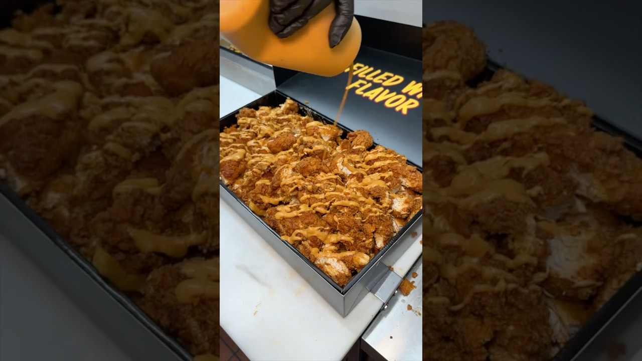 Когда нам хочется горячей курицы, мы идём в Fluffie’s Hot Chicken в Мидтауне Нью-Йорка! 