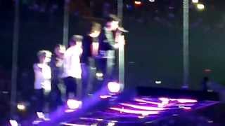 One Direction-Change My Mind and flying live Amsterdam Take Me Home Tour