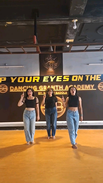 Khaike Paan Banaras Wala Dance | Don | Dancing Granth Academy #dance #bollywood #srk