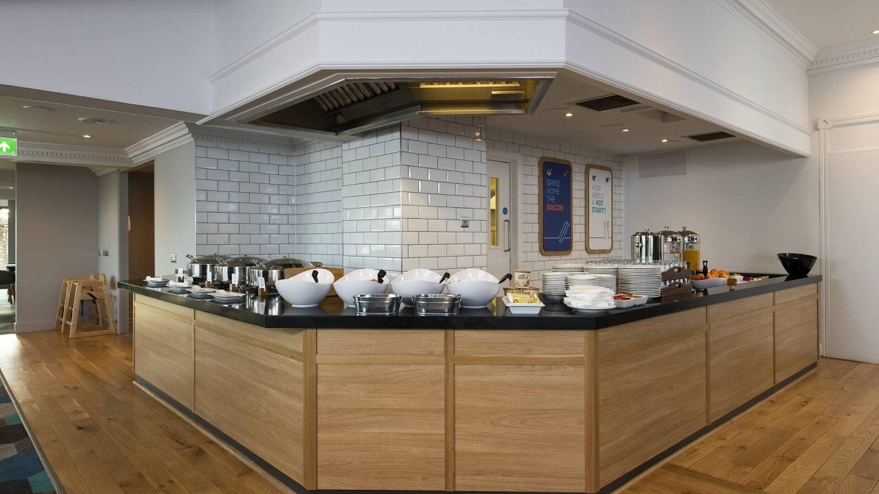 Holiday Inn Express Edinburgh City, United Kingdom | Travel With Kiara