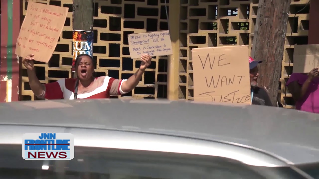 CONSTANT SPRING MARKET ANXIETY WRAP