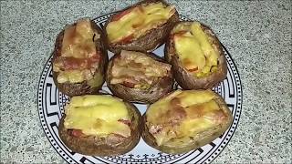 Запеченная картошка с начинкой.Stuffed baked potatoes in the oven Запеченная картошка с начинкой.Stuffed baked potatoes in the oven