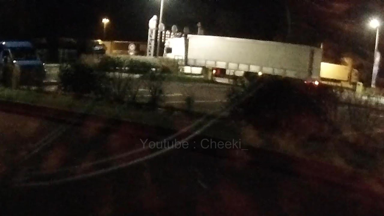 Dashcam France N°28 - Idiots, CloseCall, Funny moments..