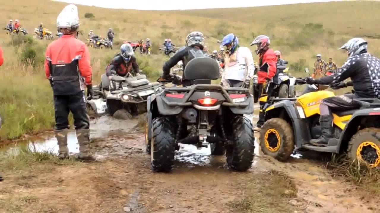 Passeio de quadriciclos da CanAm e Quadrijet em 130518 por Valentino