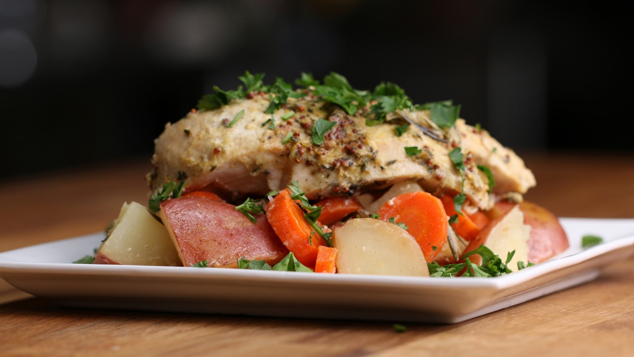 Easy Foil-Pack Lemon and Rosemary Chicken Dinner | Tasty