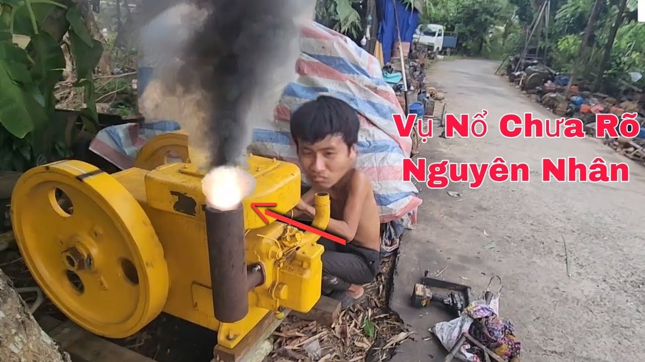 Xanh Mặt Khi Máy Cổ 72 Năm Tuổi, Bất Ngờ Bị Nổ Khi Đang Chạy