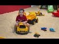 Kum havuzu kamyon macerası | vinç | traktör | buldozer | kepçe | lunapark | kaydırak | renkli toplar