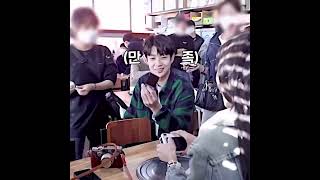 Kim Dami taking a picture of Choi Wooshik πΈπ #choiwooshik#kimdami#ourbelovedsummer#blueberryedit Kim Dami taking a picture of Choi Wooshik πΈπ #choiwooshik#kimdami#ourbelovedsummer#blueberryedit