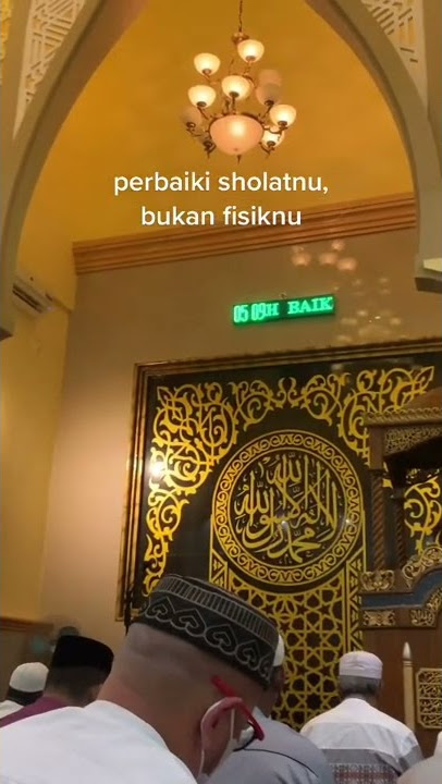 Perbaiki Sholat Mu Bukan Mukamu #shorts #youtubeshorts