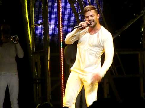 RICKY MARTIN "PEGATE" @ LA NOKIA THEATRE