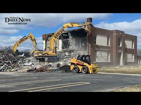 Demolition of former State Street School in Midland