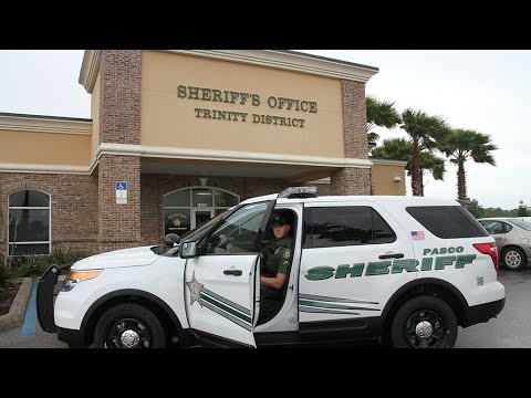 Pasco County Florida Sheriff Deputy Threatens to Arrest Preacher for Offending Child Predators