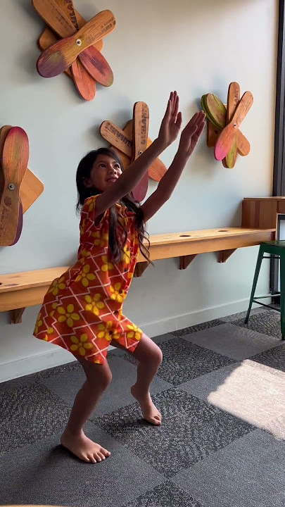 Maia Kealoha from LILO & Stich Live Dancing Hula at Ululani’s Hawaiian Shave Ice #liloandstichlive