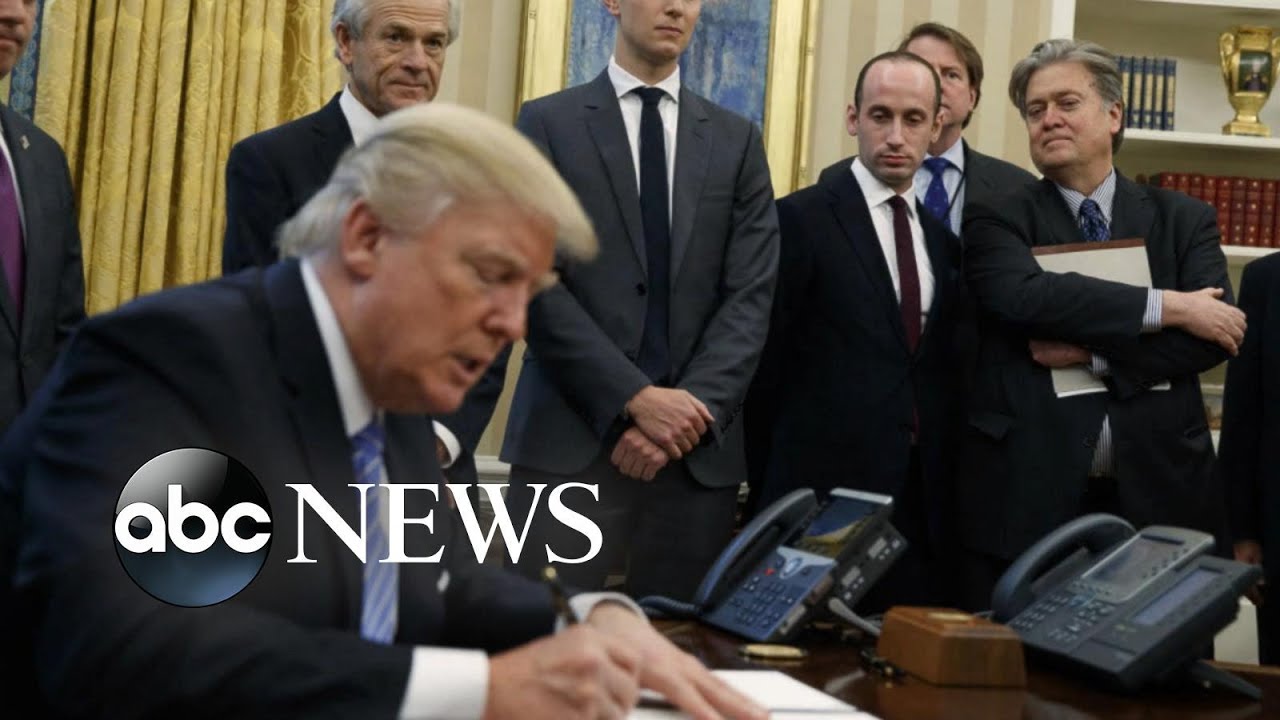 Former Trump adviser Steve Bannon turns himself in to prosecutors after indictment