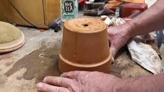 FABRICATION D'UN NICHOIR AVEC UN POT DE FLEUR