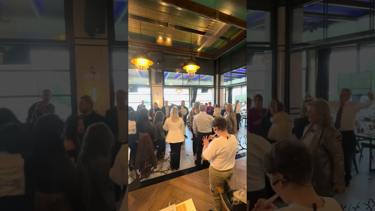 Δημήτρης Χατζής Κώστας Σμόλικας Θανάσης Φασούλας Νίκος Χατζηλιάδης :· Σε όμορφη βάπτιση στα Τρίκαλα 