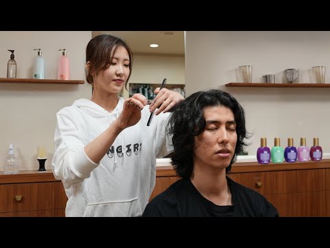ASMR Japanese Barber Lady Gives Me A Full Service Haircut 