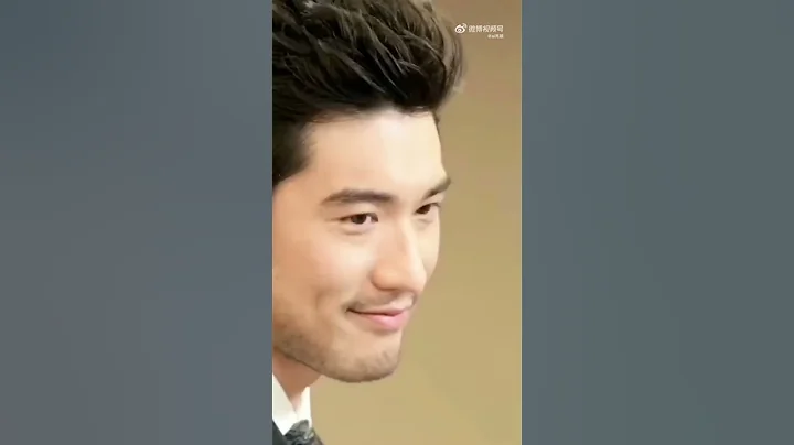 Godfrey Gao _ Simple is Boss - DayDayNews