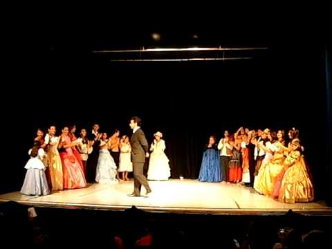 Agradecimientos elenco Dracula el Musical CREA Mov...