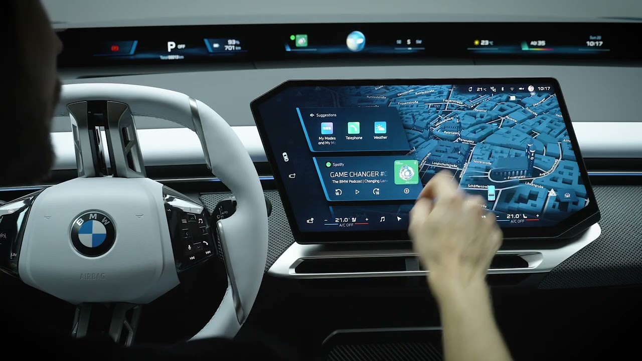 The new BMW iX3 50 xDrive - technical features - Operation of Central Display