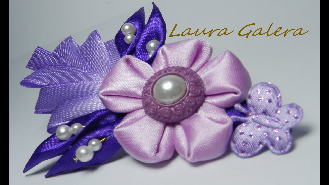 Flor Kanzashi con hojas técnica peine. Kanzashi flower with technical comb leaves.