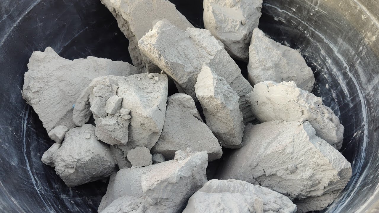 Pure Cement crumbling dry #trendingshorts #youtube #youtubeshorts #tamil #cement #asmr