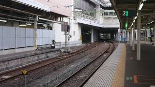 東北本線、仙台駅  2557M普通石越行き入線シーン、701系F4-29