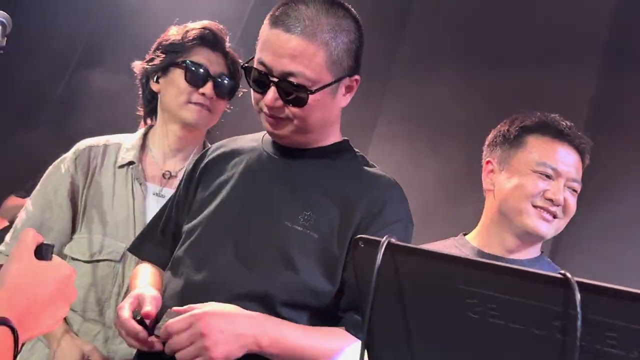 南京李志-我终于失去了你+我是一只小小鸟+爱要怎么说出口+听海——8.21贵阳1701店庆