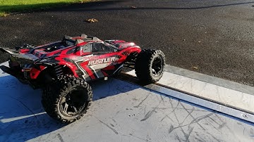 TRAXXAS RUSTLER 4X4 SKATE PARK!