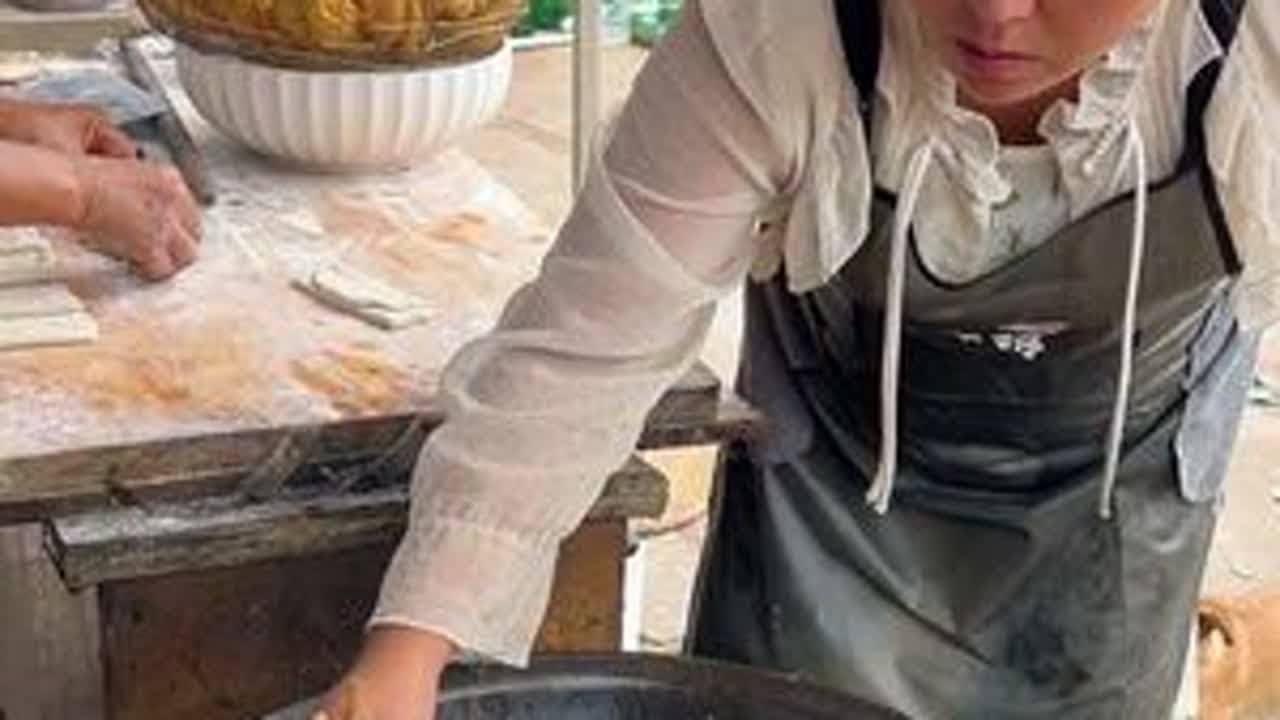 这次婆婆油条炸的可算成功一次