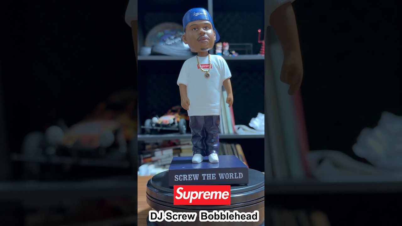 Supreme】DJ Screw Bobblehead｜実物どう？ #shorts - YouTube