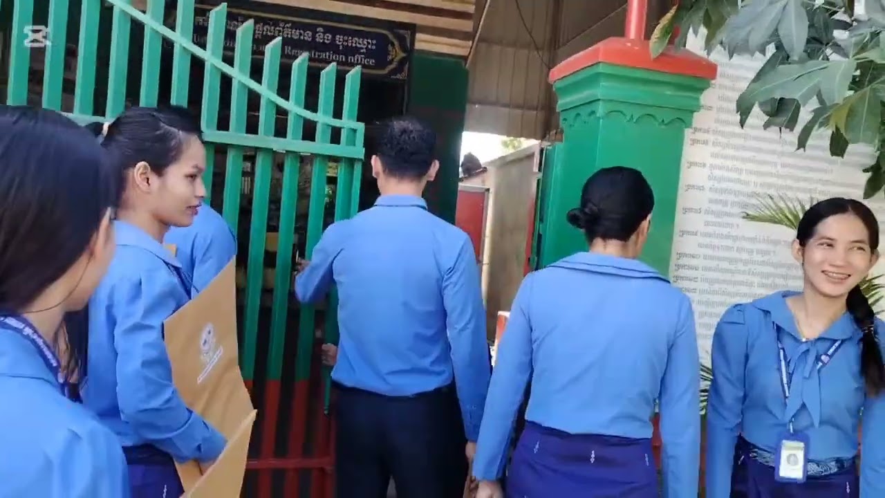 គ្រូបង្រៀន🥰