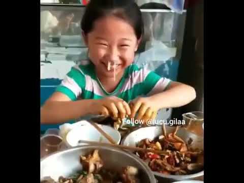 Wajib tonton Cara makan kepiting yang benar - YouTube