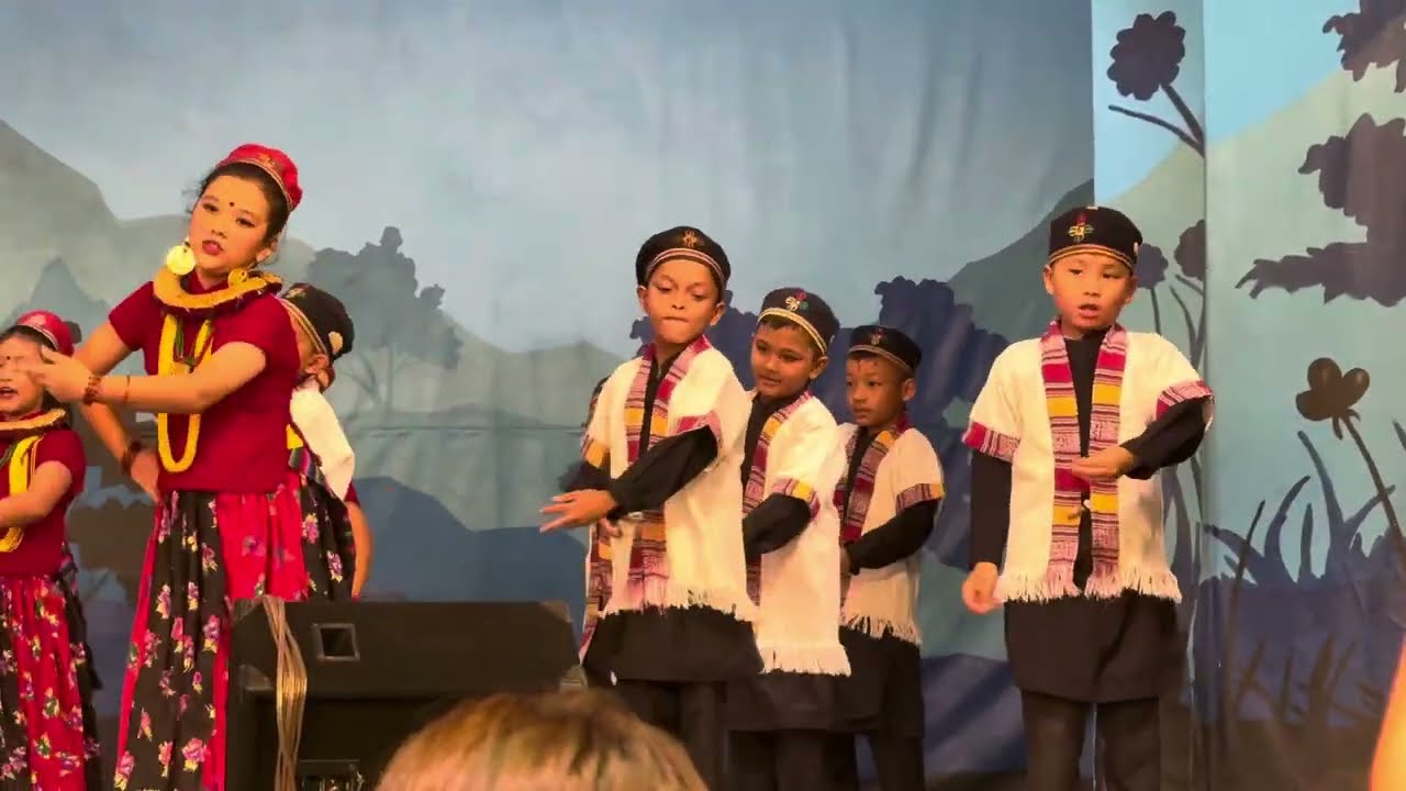 Pahad kati ramro lagcha class 3 ko student ko dance pratiyogita ma Mero chora pani🕺❣️🥰😘