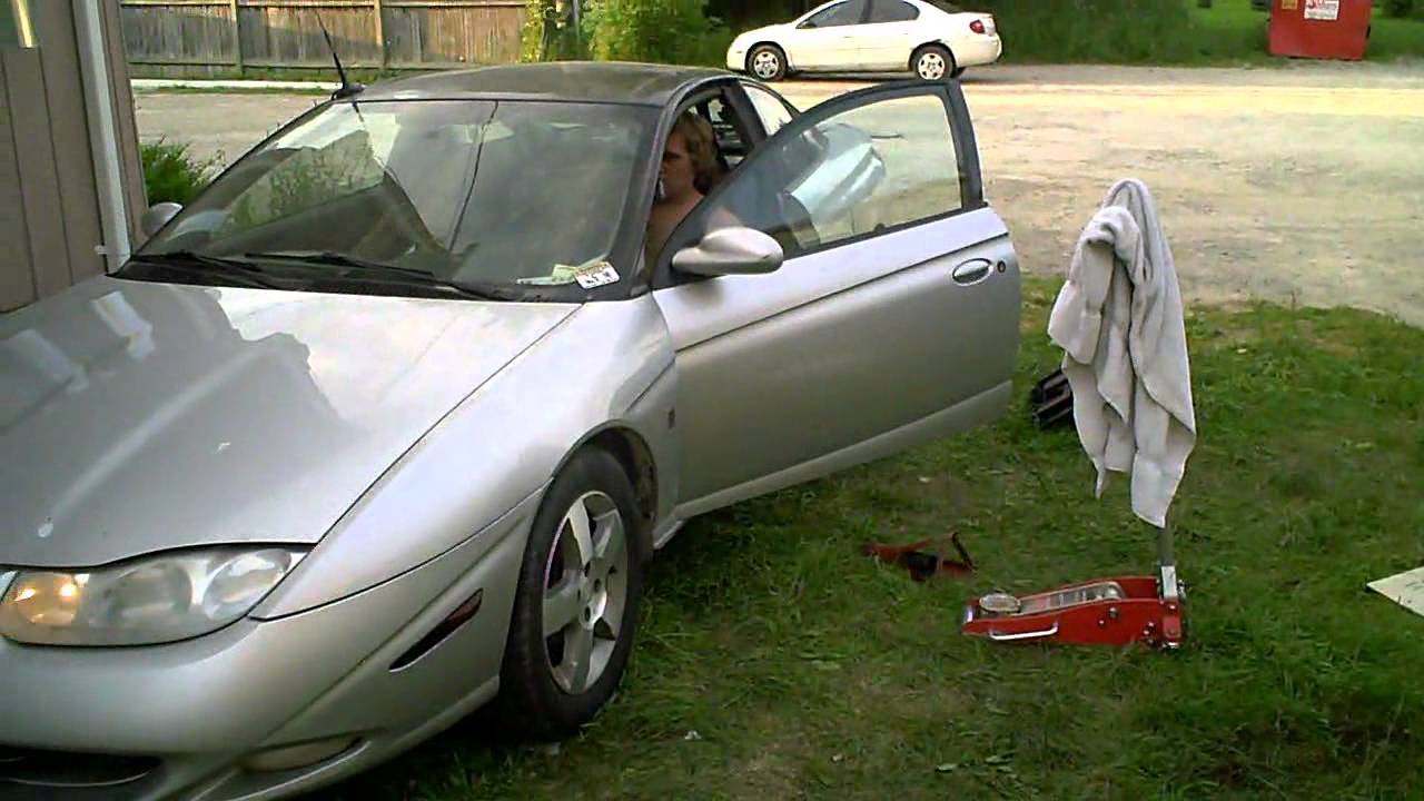 Saturn SC1 Transmission Replace - YouTube