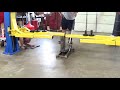 Leveling the arms on a car lift