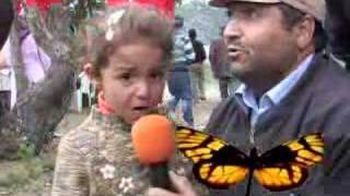 Küçük Kız Ve Istiklal Marşı