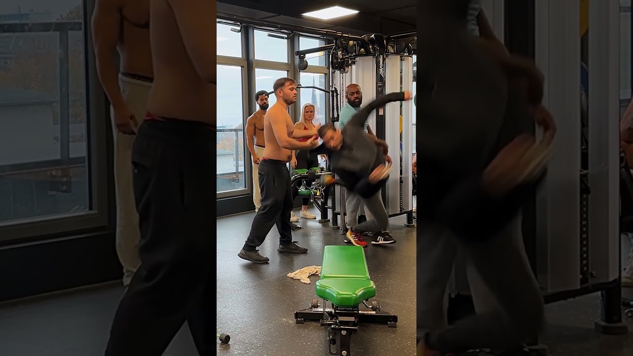 When Bro Got Your Back At The Gym Comedy Funny Fail Mrsus Patrox Workout Training Chestday