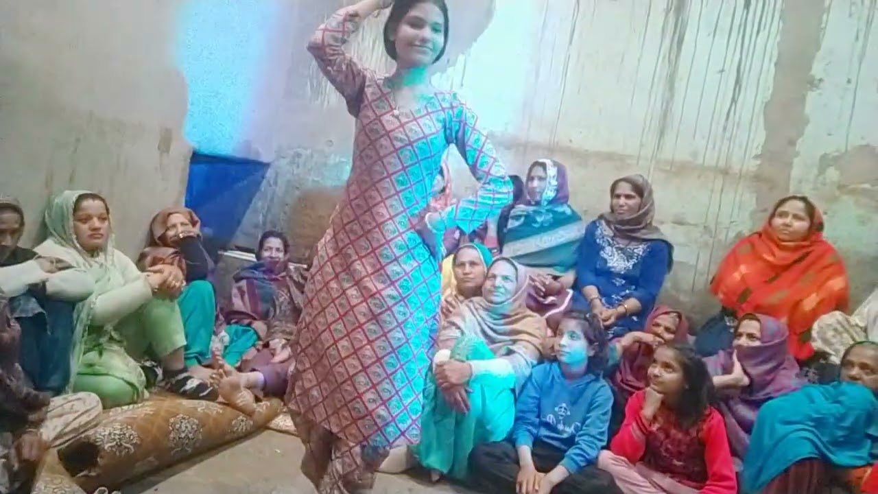 #Agwanpur ki MANDLI #Desi saroj #viral #song