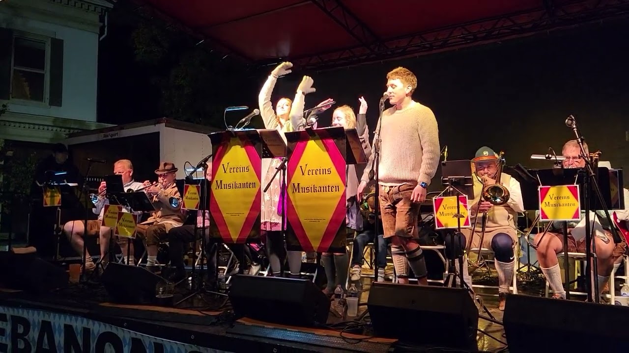 Cincinnati German Band Vereins Musikanten plays YMCA