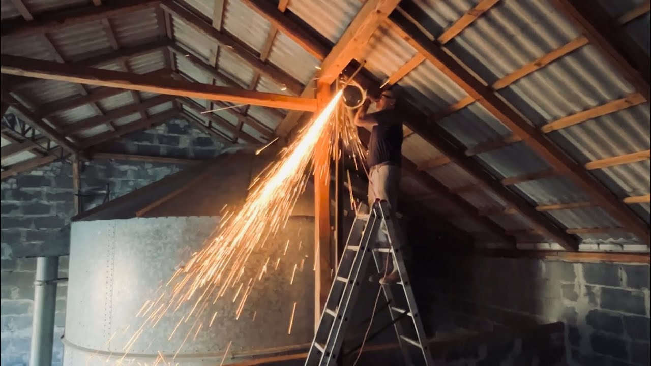 Innowacji dzień kolejny ! Podnosimy dach i zakładamy przęsła !